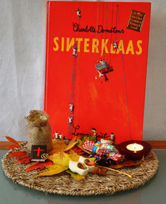 Kijtafel-met-boek-Sinterklaas